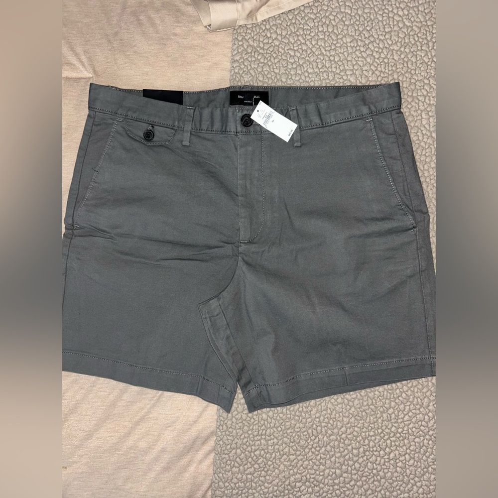 ***NWT*** Banana Republic Chino Shorts - 7” (Dark Gray)
